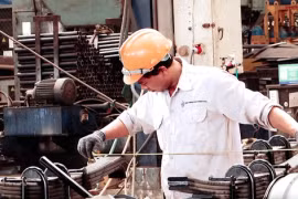 Cùng đóng BHXH 15 năm, vì sao nữ hưởng lương hưu 45%, nam chỉ 40%?