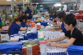 Doanh nghiệp cần tiếp sức (*)