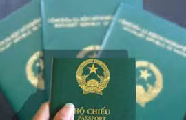 Yêu cầu tạm hoãn xuất cảnh 2 trường hợp nợ thuế 