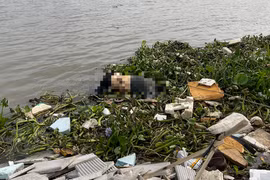 Vụ thi thể bé gái dưới sông Sài Gòn: 2 mẹ con mất tích 4 ngày