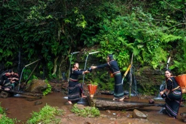 Không gian văn hóa buôn làng trong đời sống đương đại