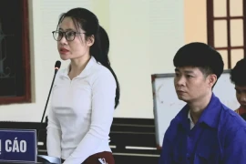 Tuyên phạt vợ chồng cán bộ địa chính lừa đảo, chiếm đoạt tài sản