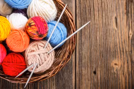 Thơ Đại Dương: Mẹ vẫn ngồi đan áo