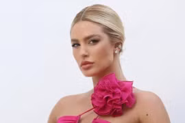 Tóc vàng Barbie là xu hướng màu tóc hot nhất hè 2023