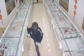 Đối tượng cướp tiệm vàng ở Hưng Yên bị bắt khi đang lẩn trốn tại Nghệ An