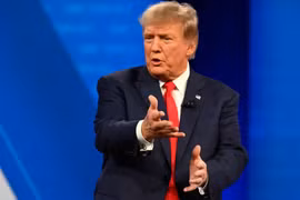 Ông Donald Trump tuyên bố áp thuế 60% lên hàng Trung Quốc nếu tái đắc cử