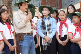 Con trai Đại tướng Võ Nguyên Giáp nói chuyện với 'Chiến sĩ nhỏ Điện Biên'