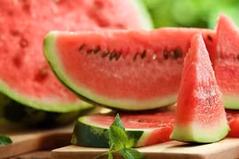 Lợi ích bất ngờ của dưa hấu đối với người tập gym