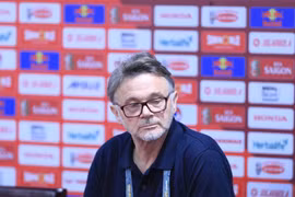 Liên đoàn Bóng đá Việt Nam và ông Philippe Troussier nhất trí chấm dứt hợp đồng