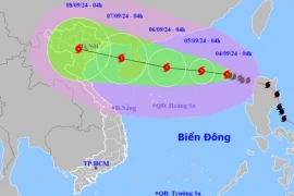 Bão số 3 mạnh cấp 17, biển động dữ dội