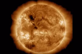 Mặt trời có số vết đen lớn kỷ lục