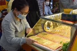 Giá vàng hôm nay, 19-7: Tiếp tục đi xuống