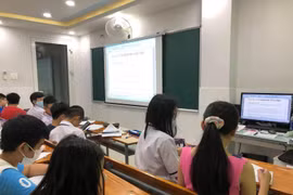 Rối với quản lý dạy thêm