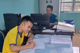 Những lá đơn tình nguyện