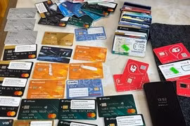 Bắt nhóm nghi phạm làm giả tài liệu, chiếm đoạt của ngân hàng 2,5 tỉ đồng