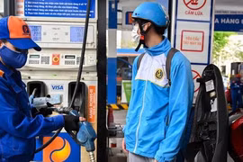 Giá xăng giảm trước kỳ nghỉ lễ 30/4?