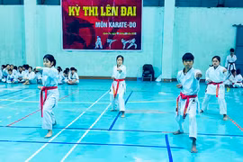 270 võ sinh Karatedo tham gia kỳ thi lên đai