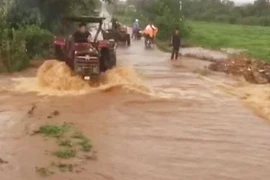 Đắk Lắk: Mưa lớn, nước chảy xiết cuốn trôi một phụ nữ