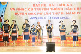 Quan tâm bảo tồn loại hình hát ru