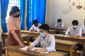 Bộ Nội vụ trả lời cử tri Gia Lai về tạm dừng việc giảm 10% biên chế hàng năm 