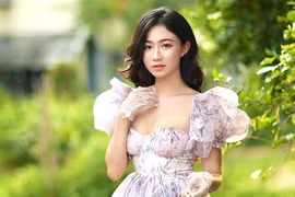 Nữ sinh có vẻ đẹp gây thương nhớ