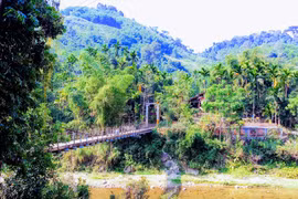 Du lịch mới từ cầu treo