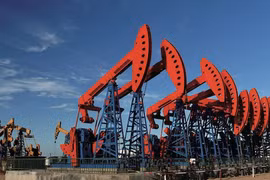 Giá xăng dầu hôm nay 5.2.2024: Sẽ có thêm lần điều chỉnh tăng trước tết?