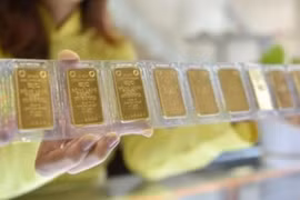 Chiều 5-2, vàng SJC bất ngờ quay đầu tăng mạnh