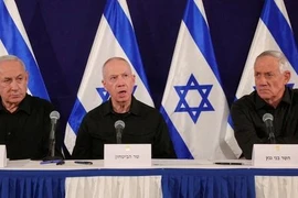 Bộ trưởng ra tối hậu thư cho Thủ tướng Netanyahu, chính phủ Israel thêm rối ren