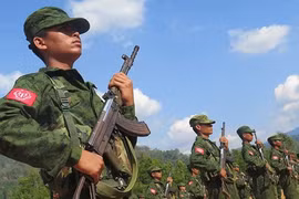 Quân nổi dậy kiểm soát hoàn toàn thị trấn Myanmar