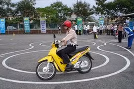 Vận động người dân học lái xe hạng A1 và A4 