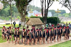 Thêm không gian cho cồng chiêng