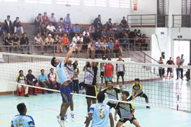 Cơ hội vực dậy phong trào bóng chuyền ở buôn làng 