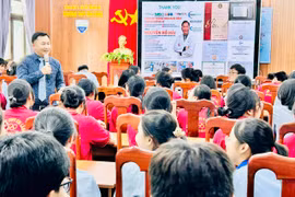 Thêm 330 học sinh Gia Lai được khám tầm soát miễn phí cận thị học đường