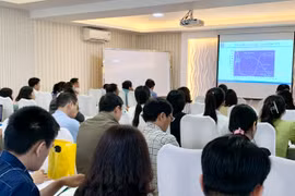 Bộ Y tế tập huấn điều trị, chăm sóc HIV/AIDS và quản lý thuốc ARV cho cán bộ y tế Gia Lai