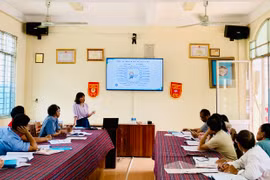 Gia Lai: 32 nhân viên y tế được tập huấn khám sức khỏe định kỳ cho trẻ dưới 24 tháng tuổi