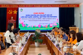 Đoàn chuyên gia của UNFPA và MSD for Mothers làm việc tại Bệnh viện Đa khoa Gia Lai