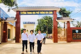 19 học sinh Trường THPT Chi Lăng nôn, sốt, đau bụng nhập viện nghi ngờ ngộ độc thực phẩm