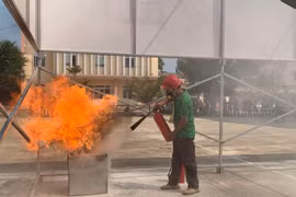 Thị trấn Chư Sê đạt giải nhất hội thi nghiệp vụ chữa cháy và cứu nạn, cứu hộ