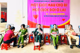 Trên 100 cán bộ phụ nữ, đoàn thanh niên Công an tỉnh Gia Lai hiến máu tình nguyện