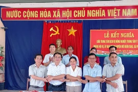 Các đơn vị kết nghĩa với buôn Tang và buôn Tơ Nung