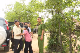 Krông Pa bàn giao 1 đối tượng trốn đi Thái Lan về đoàn tụ với gia đình