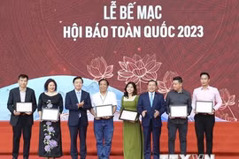 Báo chí: Đổi mới mạnh mẽ để phát huy vai trò của sức mạnh thông tin