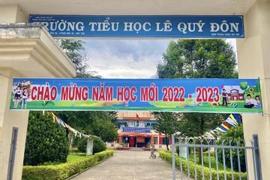 Kon Tum: 11 học sinh tiểu học nhập viện sau tiệc liên hoan