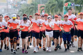 Sôi nổi cuộc chạy “Vì bình yên biên giới”