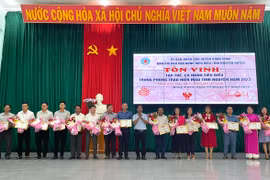 Kông Chro tôn vinh 27 tập thể, cá nhân hiến máu tình nguyện