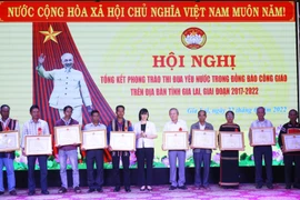 Đồng bào tôn giáo đồng hành cùng sự phát triển tỉnh nhà 