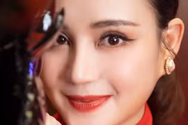 Công an TP HCM triệu tập ca sĩ Vy Oanh