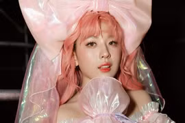 Hot girl 'Vietnam Idol' nói gì khi âm nhạc bị chê?