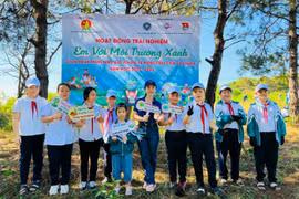 Những giáo viên trẻ đa năng